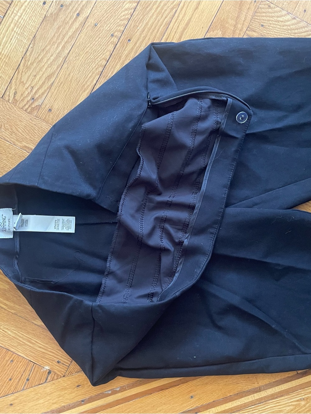 Chico's SO SLIMMING Black Ankle Pants- Chico’s Size 1 - Picture 5 of 10